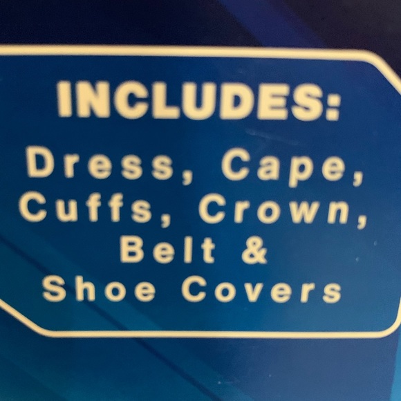 Child SuperGirl Costume includes: Dress,Cape,Cuffs,Belt,Headband & shoe covers - Picture 2 of 3